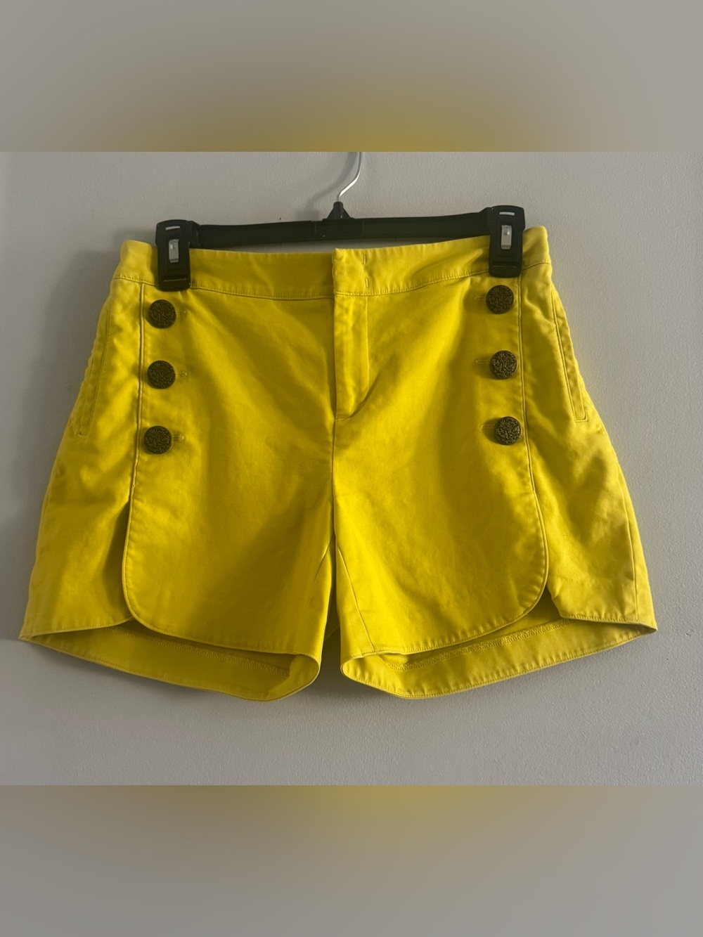 Cartonnier Anthropologie Yellow Sailor Shorts Size 4